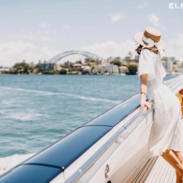 The-water-awaits.-Soak-in-Sydneys-best-views-from-your-own-private-vantage-point.-Jump-aboard